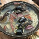 옥항아리보쌈 | [민락역맛집] 부산 수영역 맛집 국물이 미쳐버린 칼국수/보쌈 전문점 조개옥 민락직영점 :)