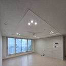 세븐일레븐 대구앞산서한점 | [대구 앞산 간접조명시공] 실링팬 + 3인치 다운라이트 교체 후기｜거실·안방 분위기 개선