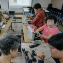 다큐멘터리를 만드는 "다큐인" 이미지