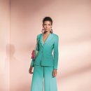 더 슈트(The SUIT) 이미지