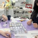 종로-신교-종로-신-102 | 종로 원데이클래스 추천! 아무모 스튜디오에서 클레이 목걸이 만들기 이색데이트 ❤️ (독립문역 도보 10분)