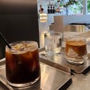 곰식's 카페(by 커피나무) | 치앙마이 여행기 2탄! 왕대비 서거, 냅스 커피 로스터(Nap&#39;s coffee roaster CNX), 징짜이 마켓, 코코넛...