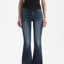 로얄자연에스파 | 배우 최희진 시구 패션 정보, 유니폼에 매치한 찰떡 부츠컷 청바지는 어디 거?