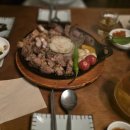 경주식당 | ​[홍대 맛집] 정갈한 고기 한 상, 분위기까지 잡은 '경주식당' 내돈내산 후기