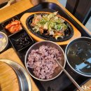 솥밥삼겹살 이미지