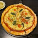 |먹골역 맛집| 중랑구 장미꽃빛거리 감바스 마르게리타 페스츄리 피자 맛집 &#39;느루온&#39;