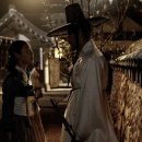 구르믈 버서난 달처럼 이미지