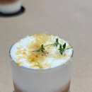 인테리어가 멋진 홍대 연남동 카페 코르 cafe Co.R