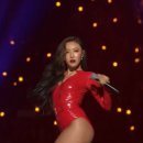 마마무 화사, &#39;2018 MAMA&#39; 노출 의상에 네티즌 &#34;화사라 가능 vs 선정적&#34;… 이미지