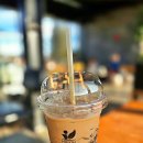 cafe 바람구름 | [달랏 카페 추천] 꺼우닷 풍차 뷰 맛집! HaiYih Tea &amp; Coffee 구름사냥 카페 후기