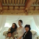 이민경 회장과 동명이인인 국회의장실 이민경부대변인이 2014년10월26일 국회 의원동산 영빈관에서 결혼을 했습니다 이미지
