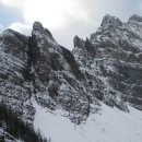 산 위에 호수 이미지