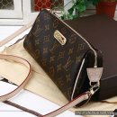 [완료]루이비통 모노그램 에바클러치 이미지