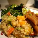 마크로바이오틱 저녁식사 --- 요리의 세계와 식단짜기(귀리 파스타, 샐러드, 퀴노아 & 야채) 이미지