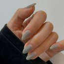 도시디자인진성 | [서면 손더네일] 손가락이 2배 길어 보이는 마법! 요즘 대세 아몬드 쉐입 네일 디자인 추천 BEST 3