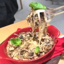 삼부회관 | [공덕/대흥] 경의선숲길 앞에서 만나는 화덕피자의 정석 대흥역맛집 오르노 마포본점