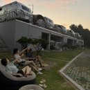 섬뜰아래 | 8월 폭염 속 무의도 캠핑: '섬뜰아래' 디럭스룸 명당 후기 (하나개 해수욕장 맨발걷기 꿀팁)