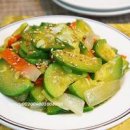 애호박볶음 레시피 새우젓없이 애호박 양파볶음 만드는 법 이미지