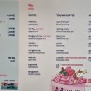 하늘을 걷는 고양이 카페 이미지