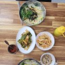 민들레칼국수·보리밥