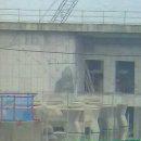 [7월 14일-20일 사진들] 묏부리 박의 불법 공사에 대한 기록: 배가 들어오기도 힘든 구조와 부실케이슨들 투성이에 유류저장고라니...(전송)﻿ 이미지