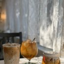 2층 리본약국 | [부산] 동래 카페 스무스 | 특별한 프랑스 디저트가 있는 블루리본 감성 카페입니다.