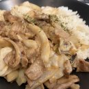 미소 먹으면 돼지 이미지