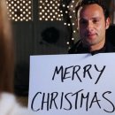 러브 액츄얼리(Love Actually, 2003) 리뷰 – 크리스마스보다 따뜻한 사랑의 순간들