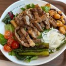 커스텀 샐러드 이미지