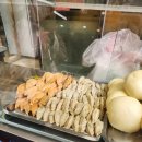 원조싹쓸이닭강정 | “인천 신포시장 원조 닭강정 솔직 후기! 공갈빵 맛있을까?”