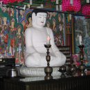 용화사 미륵불 이미지