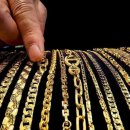 Soaring prices boost gold as investment 금값 급등으로 금 투자가치 상승 이미지