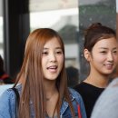 111110 김포공항 귀국하는 에이핑크 이미지