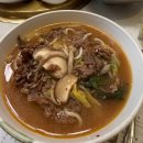 곰바위 앞 | 삼성동 봉은사역 코엑스 근처 맛집 곰바위 본점 평일 런치메뉴 한우 국수전골 후기 (미쉐린 가이드)