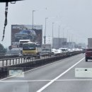 고속도로주유소(하) | 필리핀 고속도로 휴게소의 매력? 스타벅스 후기