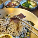 죽백면옥 | 평택 메밀막국수 맛집 죽백면옥 – 고소한 생들기름막국수와 고기 세트