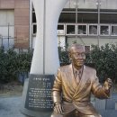 현인 동상 이미지