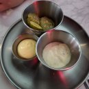 부평식품 | [인천/부평]메가톤 피자펍 부평본점 후기 애견동반 가능한 부평 피자 맛집 토핑이 산처럼 쌓인 반반피자...