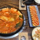 7233 | 대전 중앙로역 현지인 재방문 맛집! 집밥느낌 김치전골이 있는 대흥동쫄데기