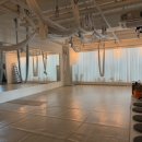 스테이 영 이미지