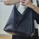 41190-01-07-390 | 무신사 스탠다드 우먼즈 나일론 슬라우치 숄더백 블랙 구매 후기｜수납력 좋은 데일리 가방 추천