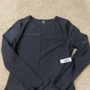 Old Navy Rash guard 여성 $25 이미지