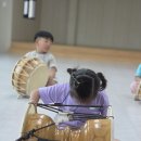 8월 10일 월요일"방학 끝! 다시 만난 우리, 영어부터 바이킹까지 신나는 하루 🚢🎵" 이미지