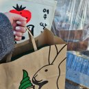 [여수] 이순신 광장 먹거리 먹어보기: 딸기모찌, 바다김밥, 구봉만두, 여수당, 갓버터도나스