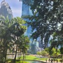 타워빌딩 | 도심 속 휴식 공간, 쿠알라룸푸르 KLCC 공원 산책 후기 – 트윈타워 뷰와 빌딩 숲 사이 힐링 산책로