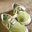 맑은 운동화 이미지