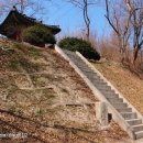 현충탑공원 공중화장실 이미지