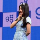 쑥스럽게