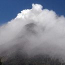 Long-dormant volcano erupts / Indonesia , August 29, 2010 이미지