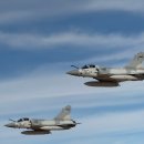 [G20정상회의2025] UAE 전투기 호위 받으며 아부다비 공항 도착한 이재명 대통령 이미지